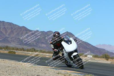 media/Mar-12-2022-SoCal Trackdays (Sat) [[152081554b]]/Turn 14 Inside (155pm)/